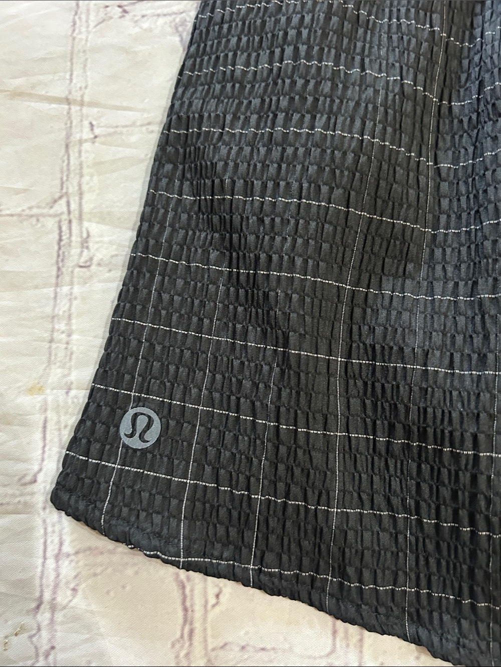 Lululemon Negative Split Textured Run Short 2.5" *Reflective Black XXS Grid - Picture 8 of 11